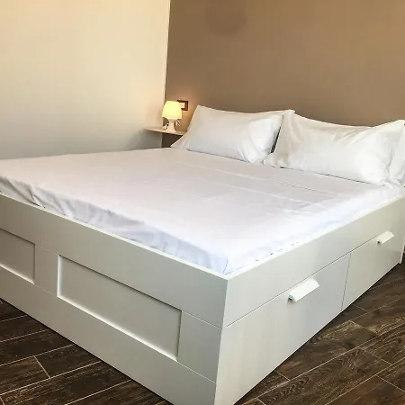 Calamaro Guest house